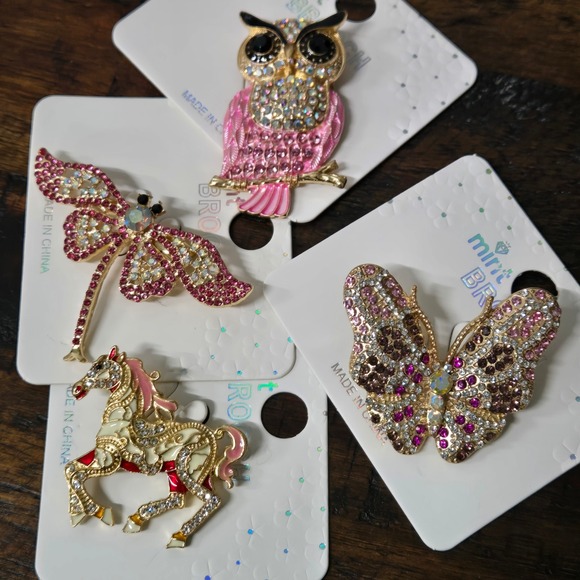 Pink Crystal 4pc–Owl, Butterfly, Dragonfly, Horse|Enchanted Brooch Collection - Picture 2 of 6